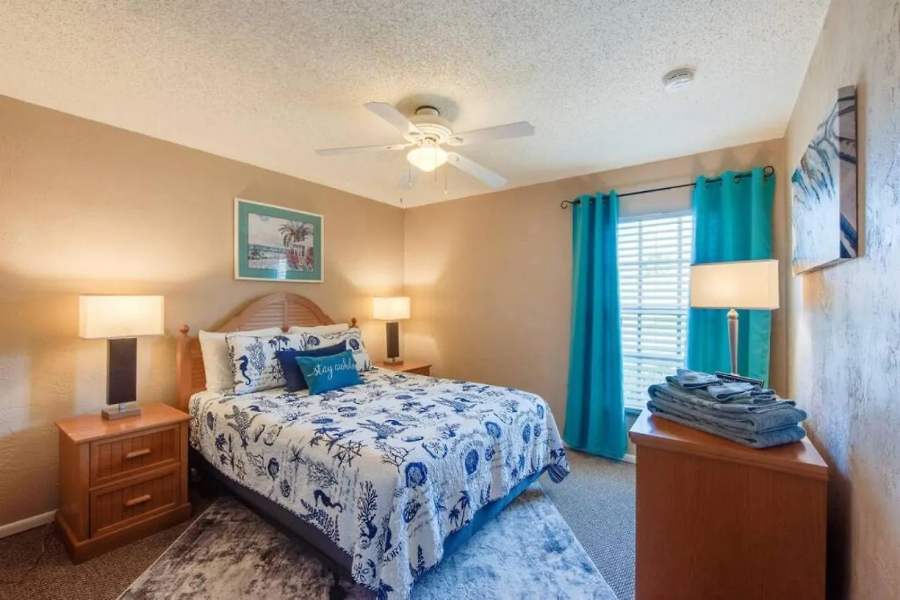 Large Pool Home And Blocks Away From The Beach دايتونا بيتش الولايات المتحدة الأمريكية